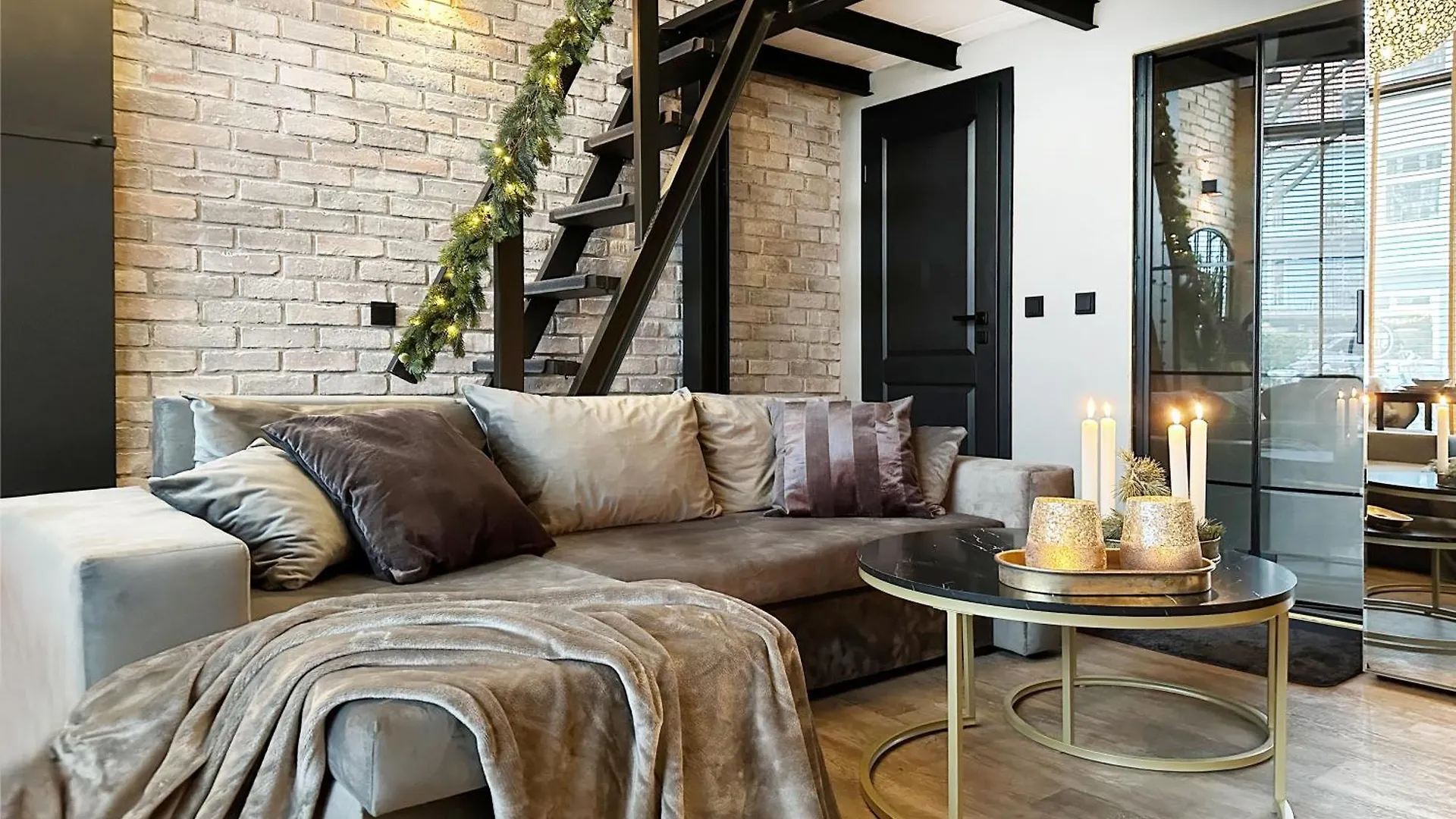 Apartment Black Suite 2 Luxus In Alsternaehe Hamburg